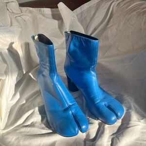 Blue Women's split toe tabi like Ankle Boots